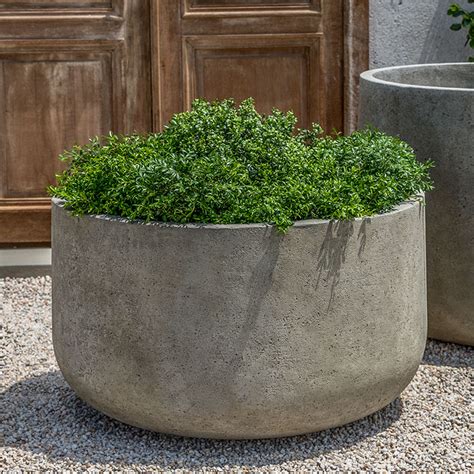 garden pots and planters nz.